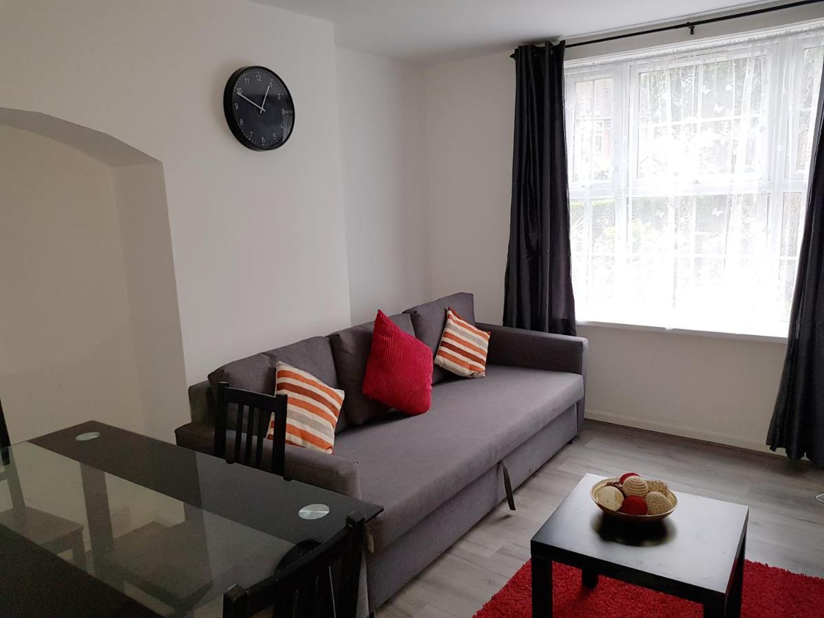 Barnfield Place Edgware Extérieur photo
